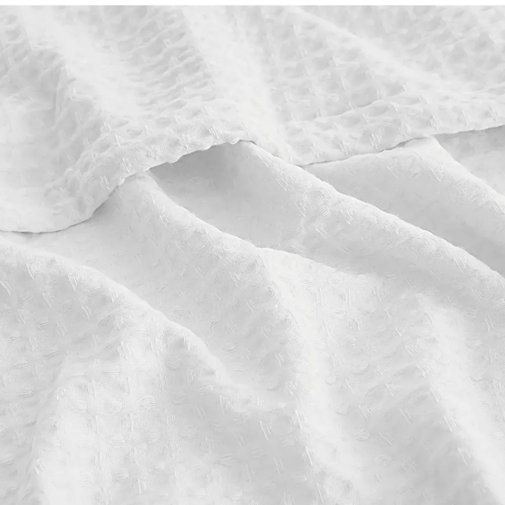 Member’s Mark Hotel Waffle Knit King Size White Blanket Coverlet Bedspread NWT